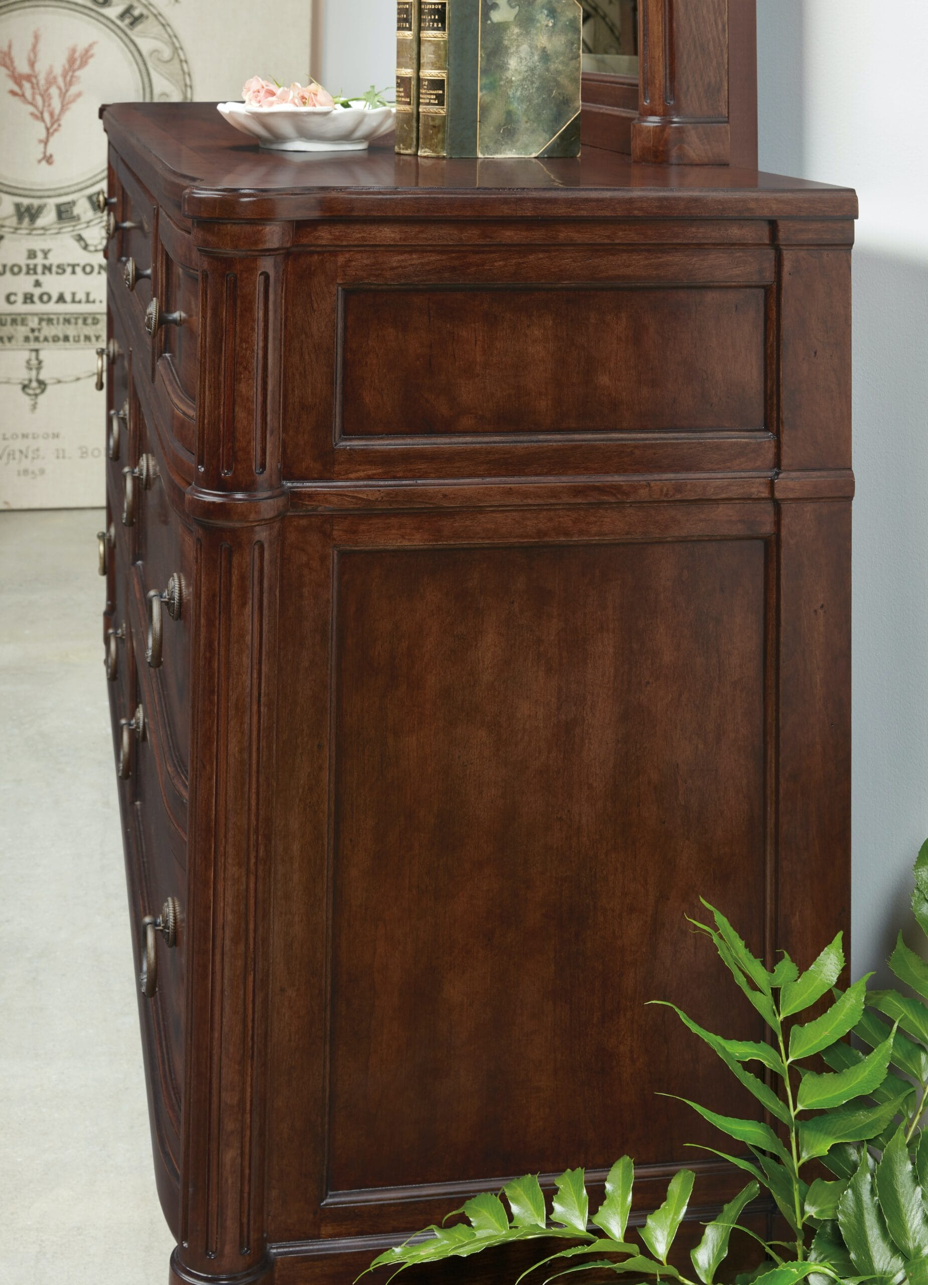 Hooker Furniture Charleston Seven-Drawer Dresser